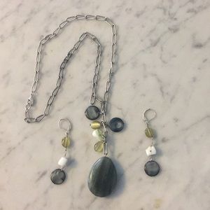 Necklace and earring set